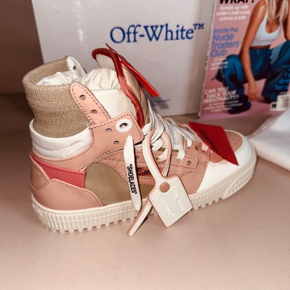 OFF-WHITE Pink & Beige 3.0 Off Court Sneakers - Picture 4 of 8